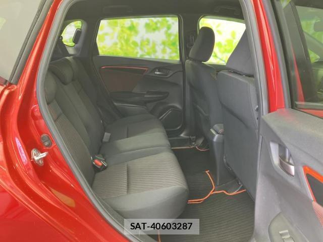 Honda FIT 2017-09 8330429-5