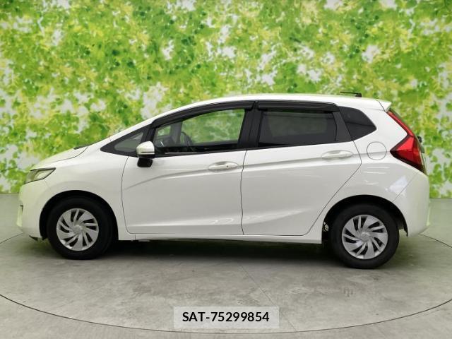 Honda FIT 2014-07 8330628-1