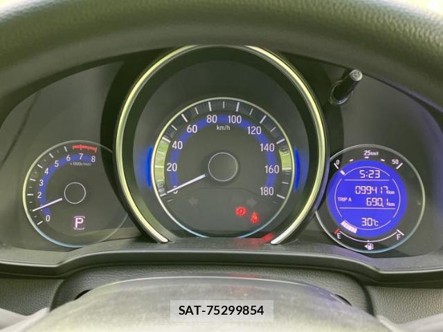 Honda FIT 2014-07 8330628-13
