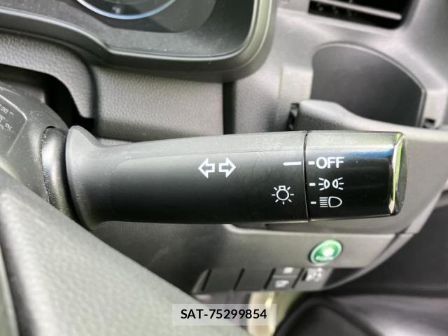 Honda FIT 2014-07 8330628-15