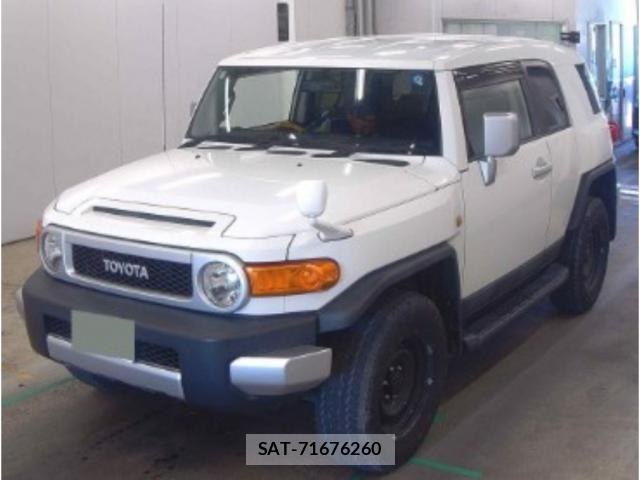 Toyota FJ CRUISER 2013-05 8328495-3