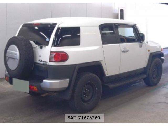 Toyota FJ CRUISER 2013-05 8328495-4