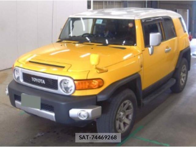 Toyota FJ CRUISER 2014-10 8328496-3
