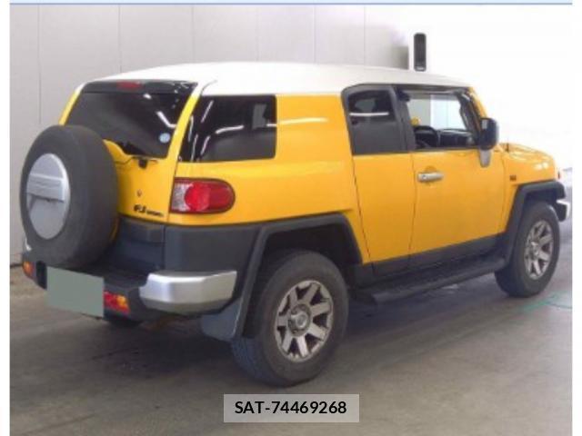 Toyota FJ CRUISER 2014-10 8328496-4