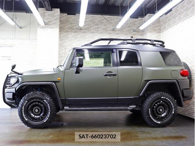 Toyota FJ CRUISER 2013-03 8328691-11