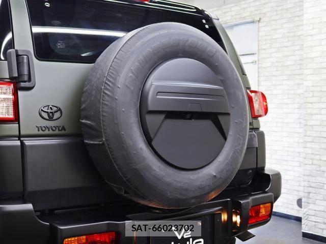 Toyota FJ CRUISER 2013-03 8328691-17
