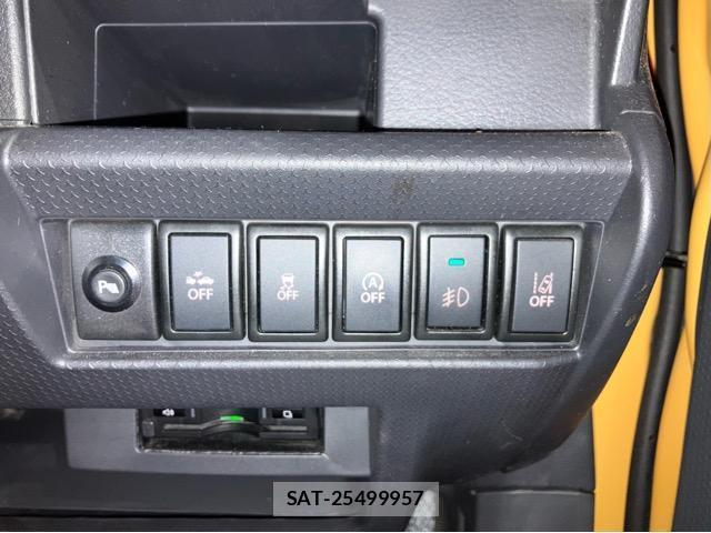 Mazda FLAIR CROSSOVER 2018-01 8330197-16