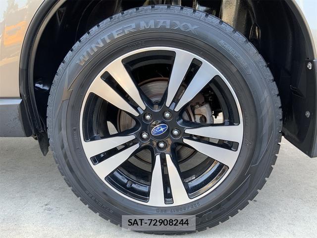 Subaru FORESTER 2017-01 8328607-18