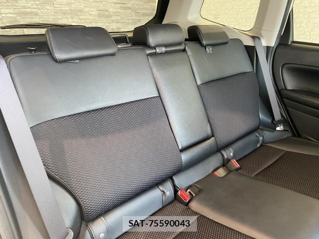 Subaru FORESTER 2017-10 8330033-18