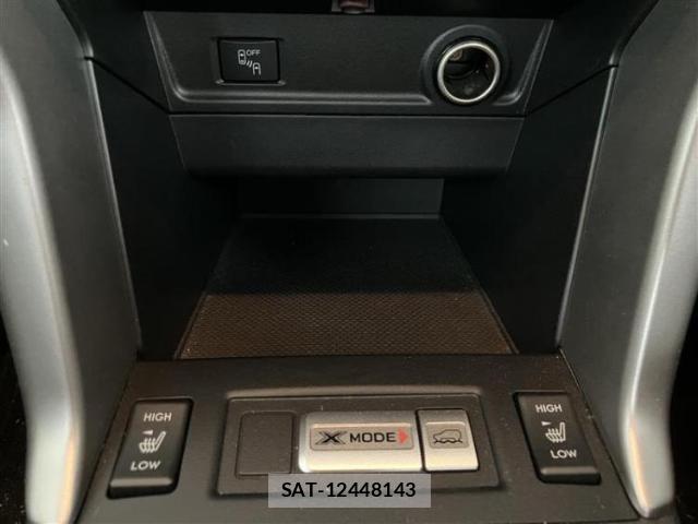 Subaru FORESTER 2018-02 8330435-13