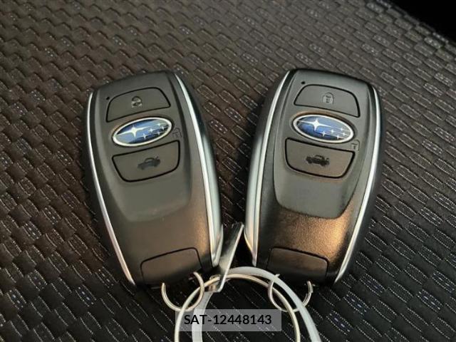 Subaru FORESTER 2018-02 8330435-17