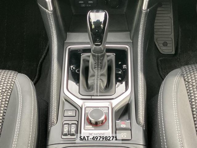 Subaru FORESTER 2024-12 8330549-17
