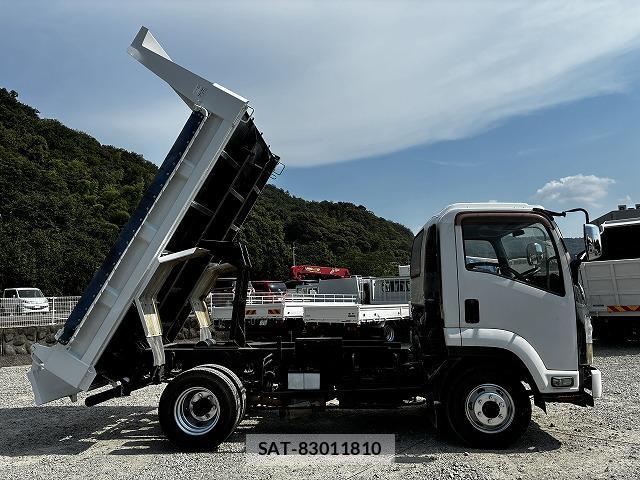 Isuzu FORWARD 2012-05 8330137-3