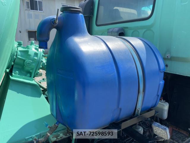 Isuzu FORWARD 2006-12 8330674-7