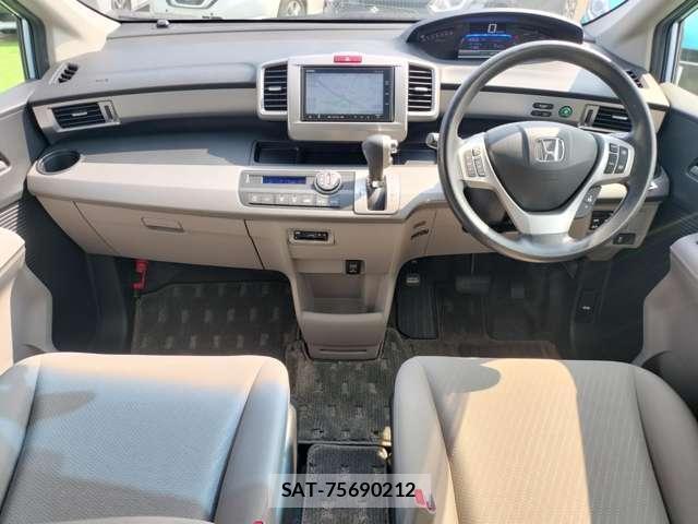 Honda FREED HYBRID 2014-07 8329136-4