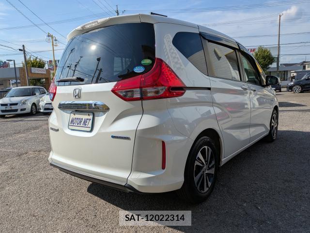 Honda FREED 2017-04 8329972-1