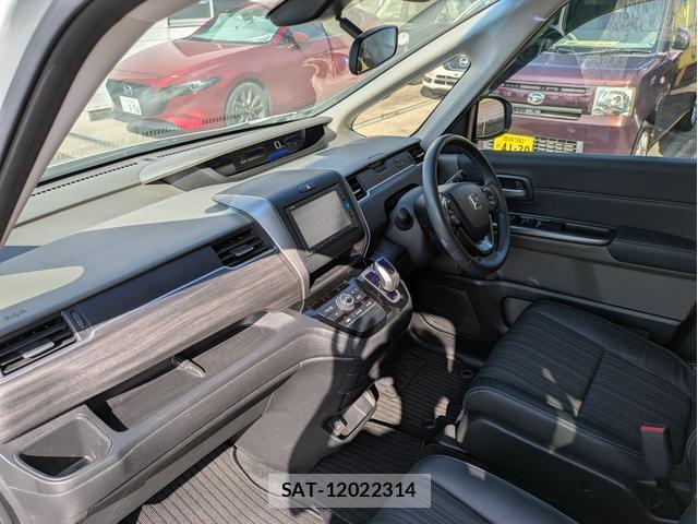 Honda FREED 2017-04 8329972-14