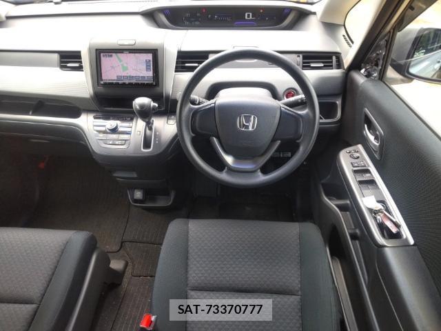 Honda FREED 2017-07 8328224-2