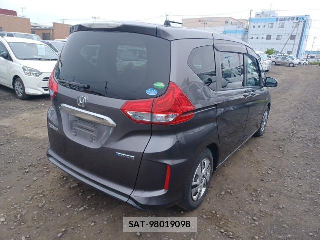 Honda FREED 2018-07 8330375-4