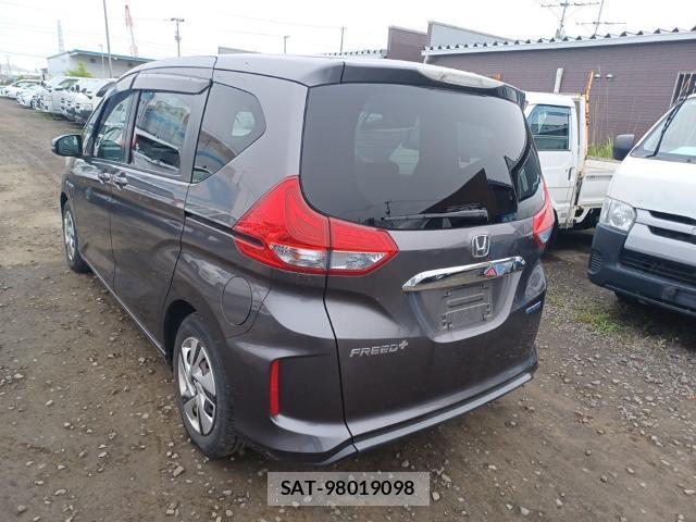 Honda FREED 2018-07 8330375-5