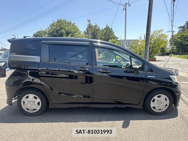 Honda FREED SPIKE 2014-01 8328034-3
