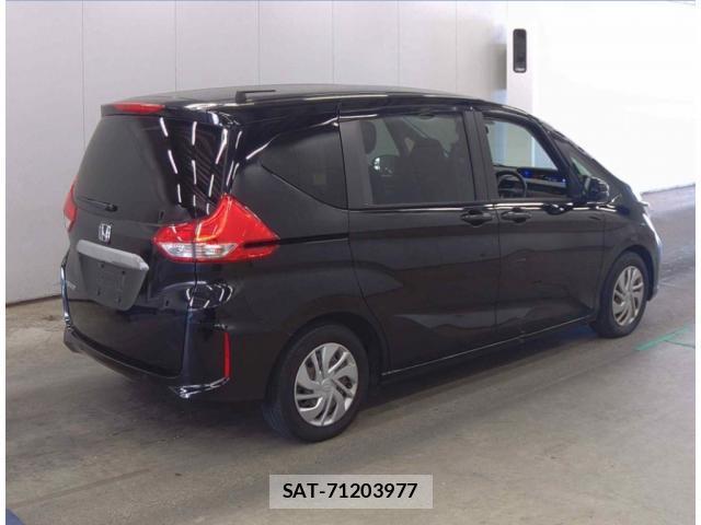 Honda FREED 2021-07 8330095-1