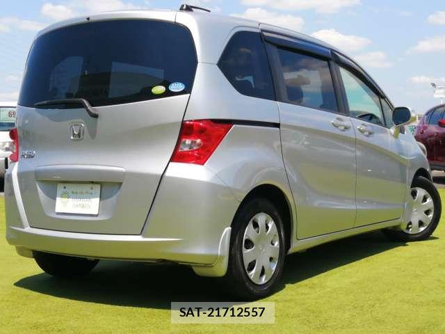 Honda FREED 2009-10 8330310-1