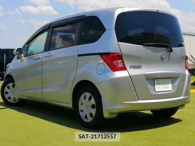 Honda FREED 2009-10 8330310-3