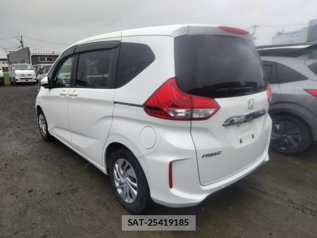 Honda FREED 2021-07 8330380-5