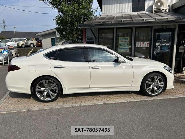 Nissan FUGA 2018-10 8329374-6