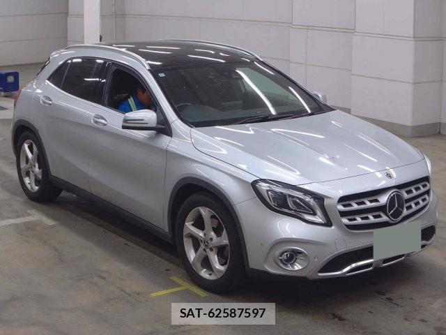 Mercedes Benz GLA-CLASS 2018-11 8330093-3