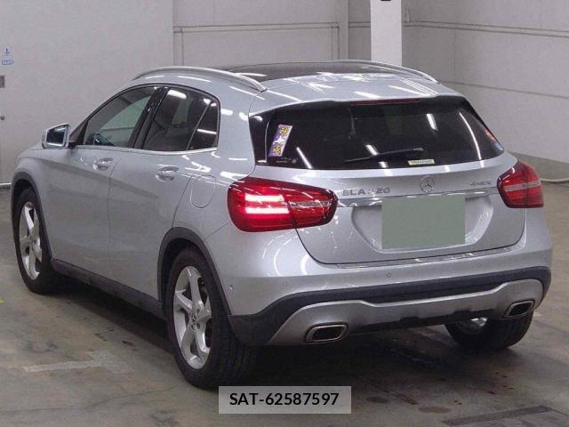 Mercedes Benz GLA-CLASS 2018-11 8330093-4