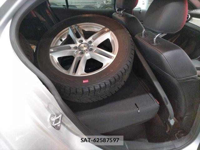 Mercedes Benz GLA-CLASS 2018-11 8330093-5