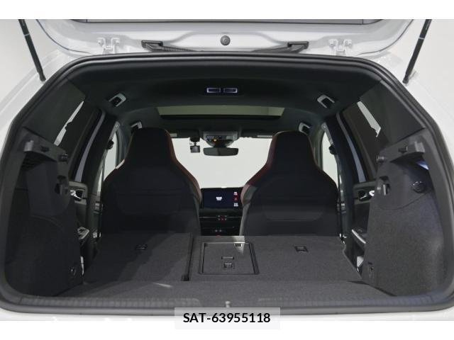 VolksWagen GOLF GTI 2024-02 8330118-16