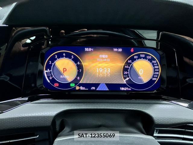 VolksWagen GOLF GTI 2022-06 8330121-14