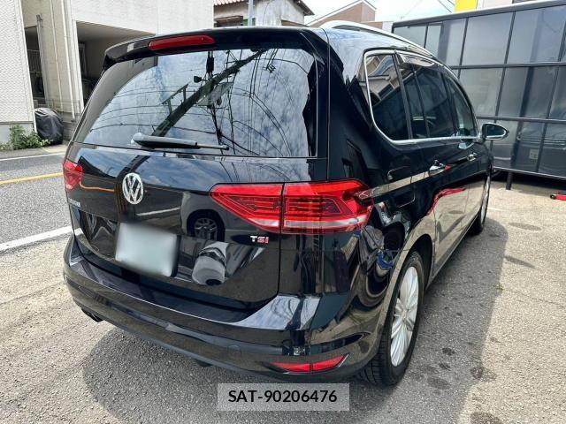 VolksWagen GOLF TOURAN 2016-01 8328773-2