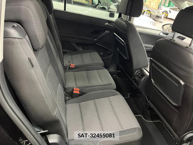 VolksWagen GOLF TOURAN 2021-11 8329895-4
