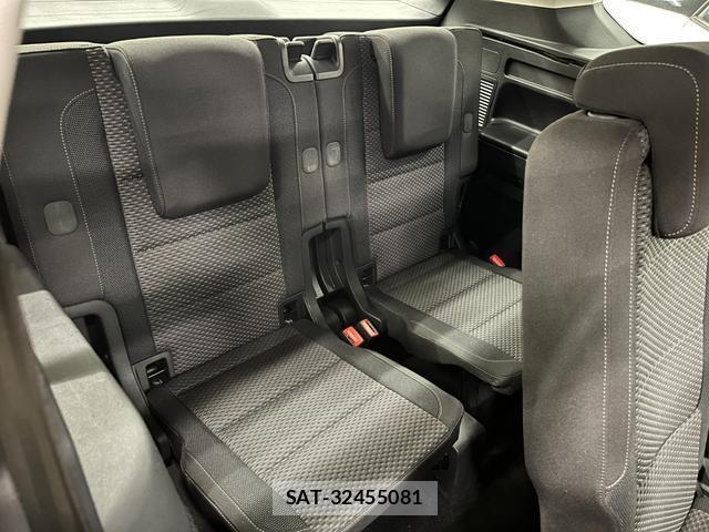 VolksWagen GOLF TOURAN 2021-11 8329895-5