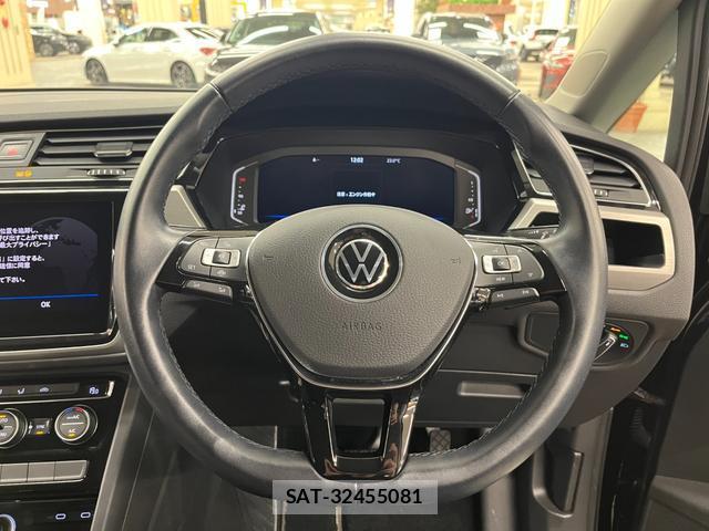 VolksWagen GOLF TOURAN 2021-11 8329895-7
