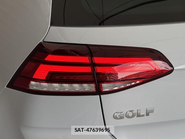 VolksWagen GOLF 2018-05 8328454-5