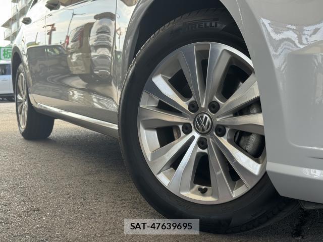 VolksWagen GOLF 2018-05 8328454-8
