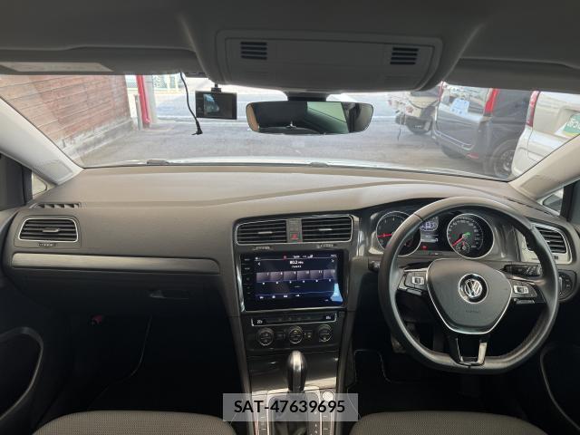 VolksWagen GOLF 2018-05 8328454-9