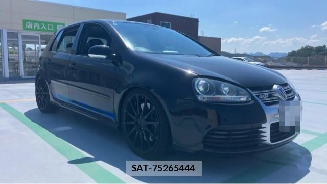 VolksWagen GOLF 2006-11 8329282-11