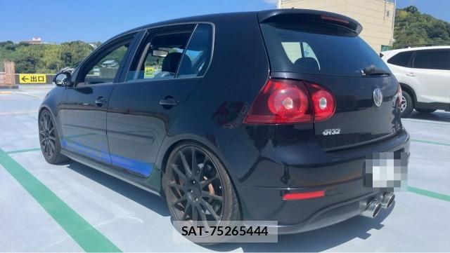 VolksWagen GOLF 2006-11 8329282-13