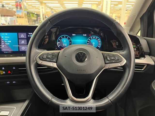 VolksWagen GOLF 2021-08 8329903-7