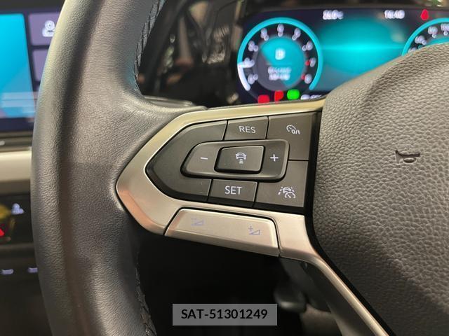 VolksWagen GOLF 2021-08 8329903-9