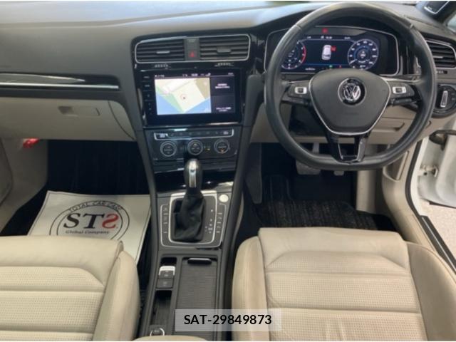 VolksWagen GOLF 2019-11 8330085-4