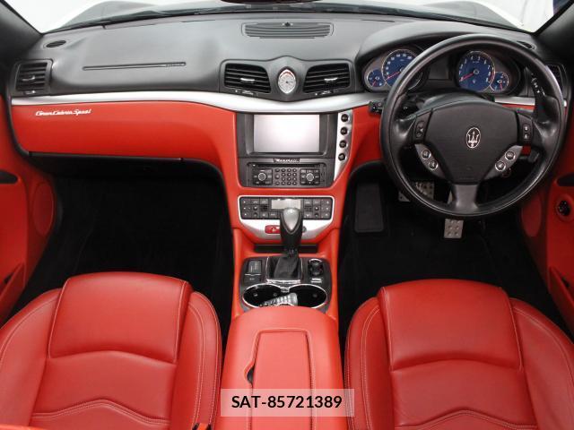 Maserati GranCabrio 2012-07 8329201-1