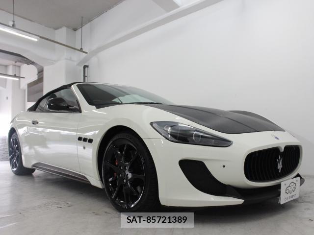 Maserati GranCabrio 2012-07 8329201-12