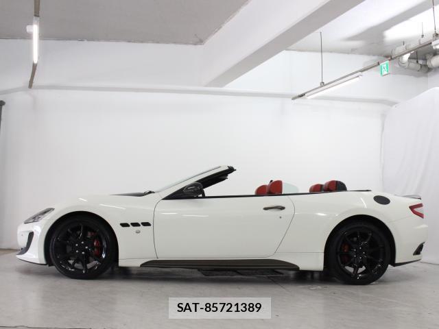 Maserati GranCabrio 2012-07 8329201-4